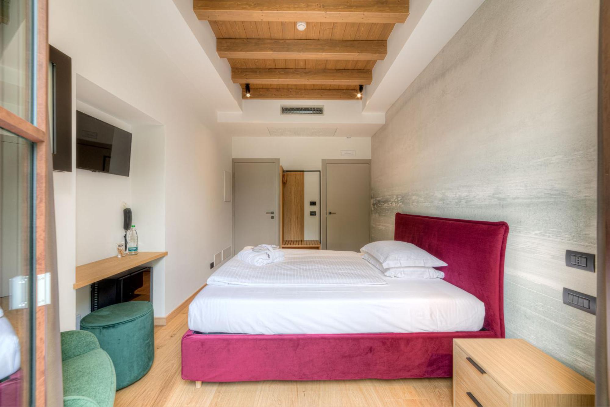 Wine Hotel San Carlo - Relais & Spa - Boutique Hotel Chiuro Стая снимка